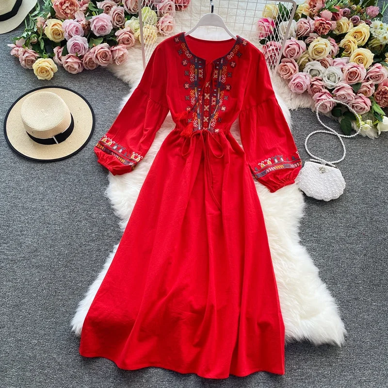 Funky Print Long Sleeves DressCute embroidered long sleeve dress  484