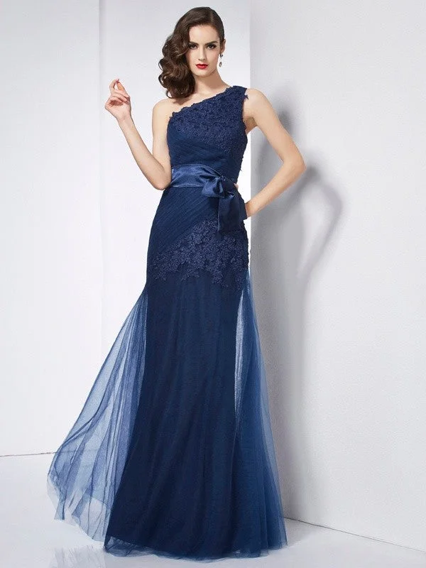 maxi dresses with low necklinesA-Line/Princess One-Shoulder Sleeveless Applique Long Net Dresses