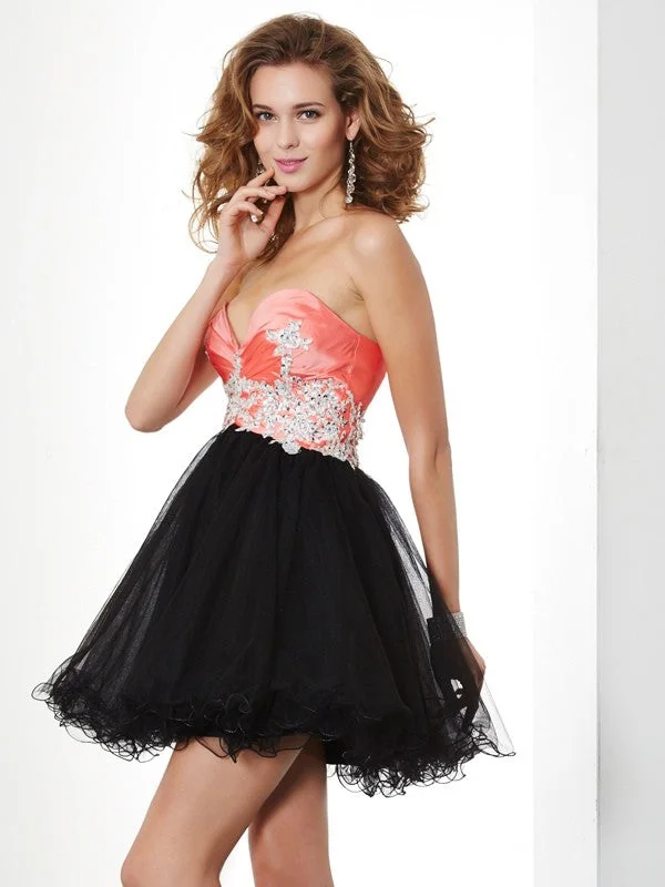 flowy party dressesA-Line/Princess Sweetheart Sleeveless Applique Short Taffeta Homecoming Dresses